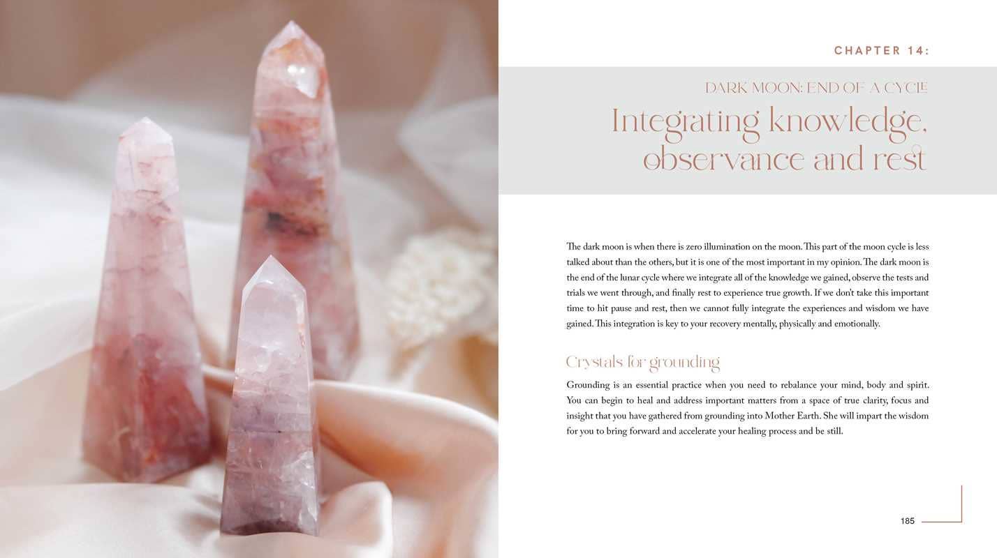 Crystal Rituals by the Moon by Leah Shoman: Hardcover; 208 pages / English
